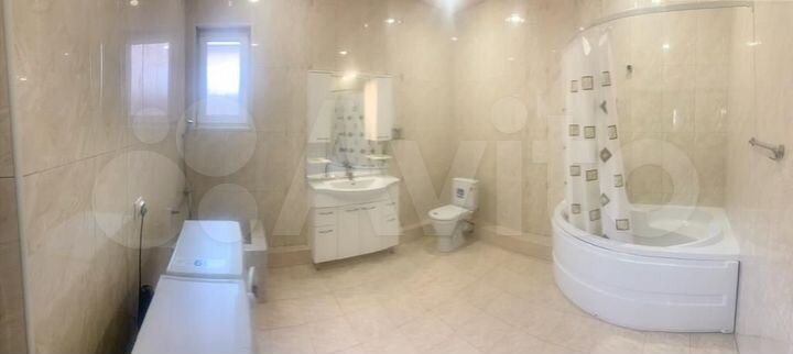 Дом 285 м² на участке 3 сот.