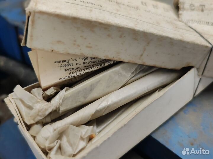 Пинцет медицинский 200х2,5