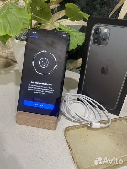 iPhone 11 Pro Max, 64 ГБ