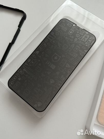 Защитное стекло на айфон 13 pro