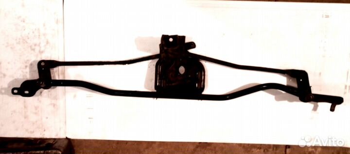 Трапеция стеклоочистителей Scania R