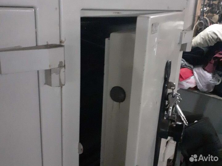 Сейф контур взломостойкий несгораемый