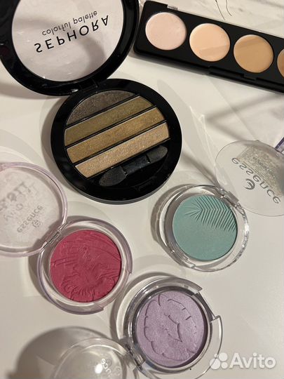 Косметика в ассортименте