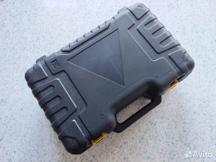 Компрессор в кейсе