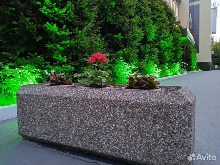 Вазон бетонный Балено