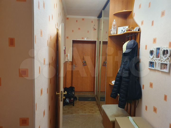 2-к. квартира, 67,7 м², 3/6 эт.