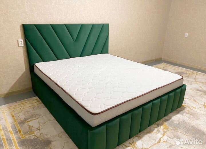 Мягкая кровать