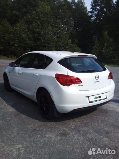 Opel Astra 1.6 AT, 2012, 142 400 км