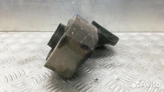 Подушка двигателя дизельная jeep grand cherokee WK