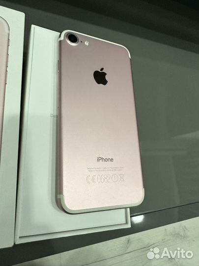 iPhone 7, 32 ГБ