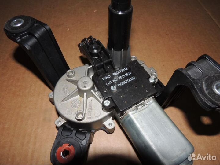 Моторчик заднего стеклоочистителя Opel Astra J