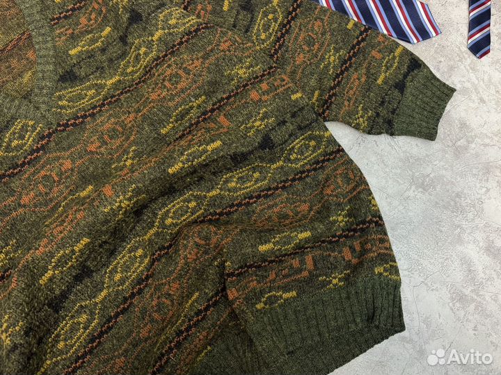 Винтажный свитер с узорами из шерсти