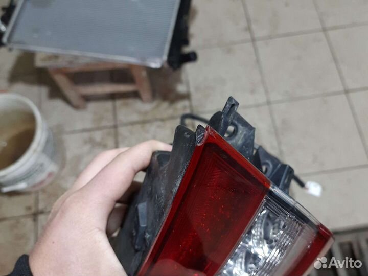 Фонарь правый в крыло Toyota Camry v70