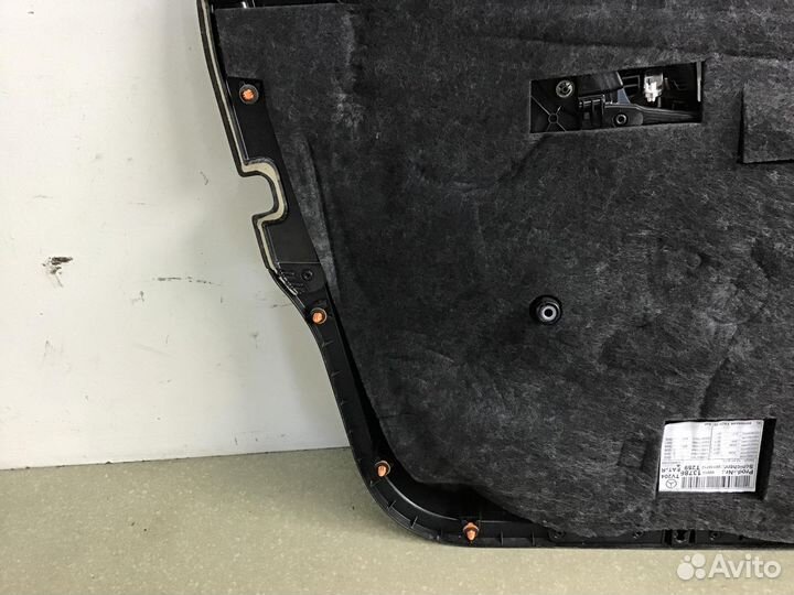 Обшивка двери передней правой Mercedes Benz GLK-Cl