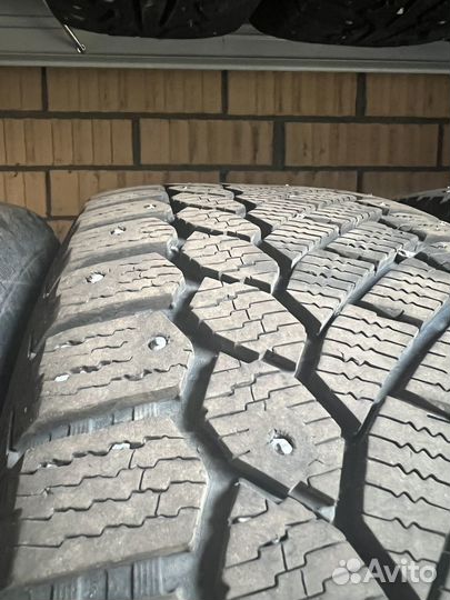 R17 Gislaved Nord Frost 200 225/60, PCD 5x114.3 DIA 67.1