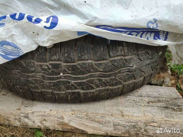 Bridgestone Dueler H/P 225/65 R17