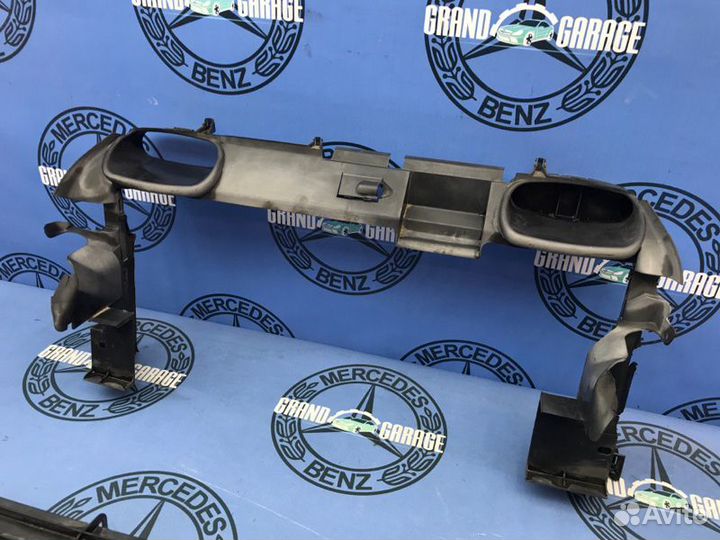 Дефлектор радиатора Mercedes-Benz C203 271.946 1.8