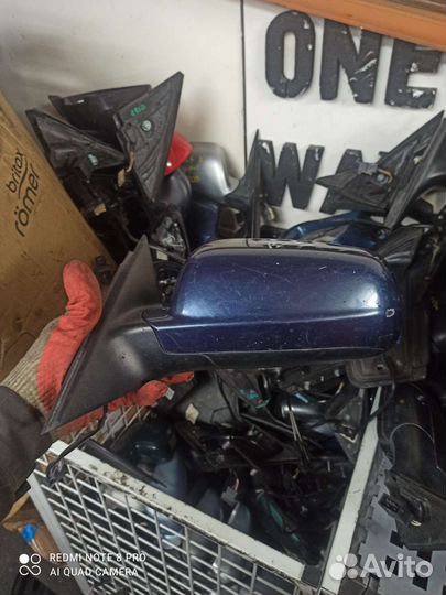 Пассат В5 Зеркало левое оригинал (синий)