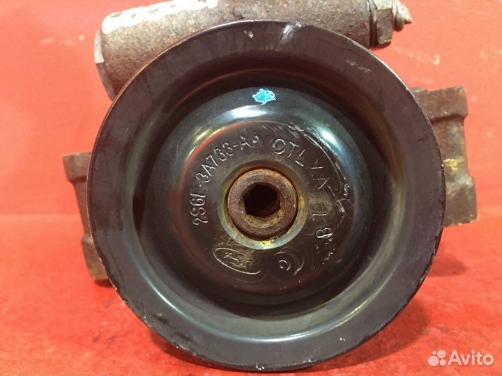 Насос гура Ford Fusion хетчбэк fyja 1.6L 1596