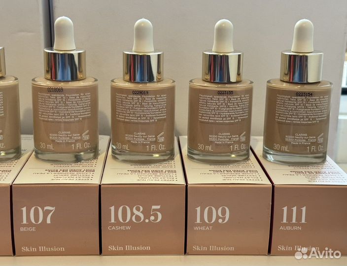 Clarins skin illusion Увлажняющий тональный крем