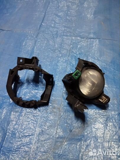 Крепление оригинал туманки nissan leaf ZEO, azeo