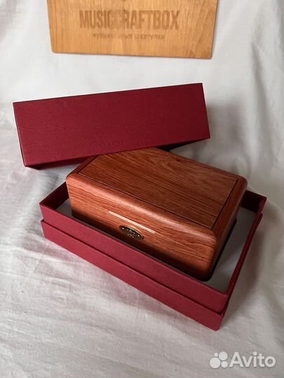 Музыкальная шкатулка с балериной из палисандра