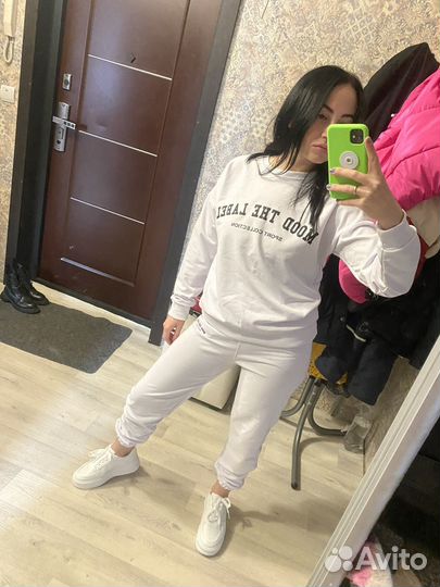 Костюм спортивный