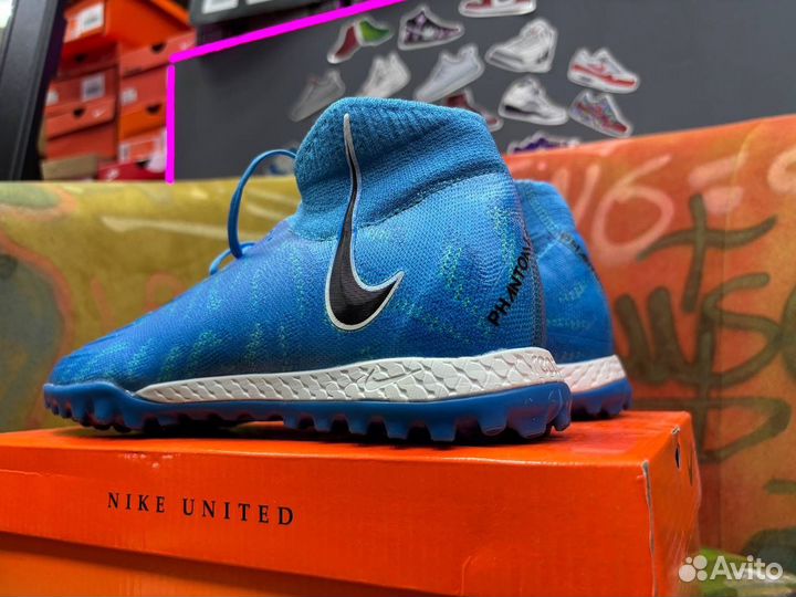 Сороконожки Nike Luna