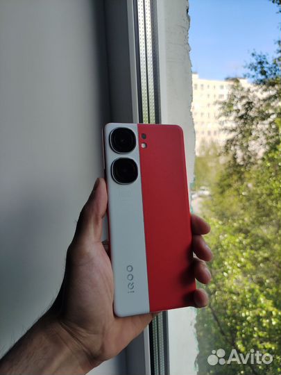 vivo iQOO 9, 12/256 ГБ