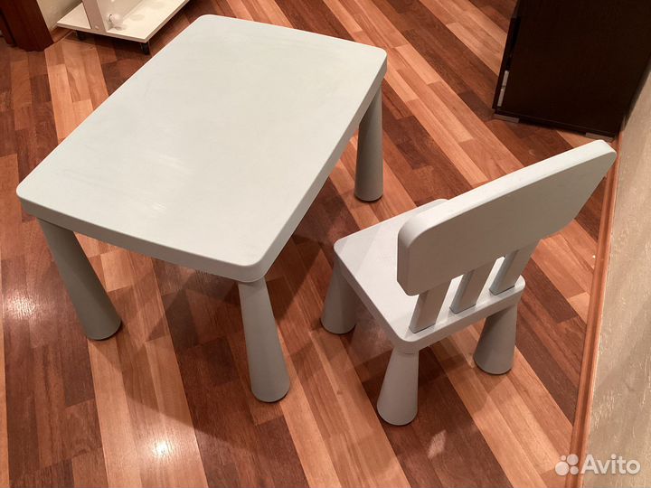 Детский столик