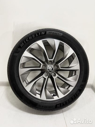 Новые Skoda Kodiaq 2022, Michelin 235/50 R19