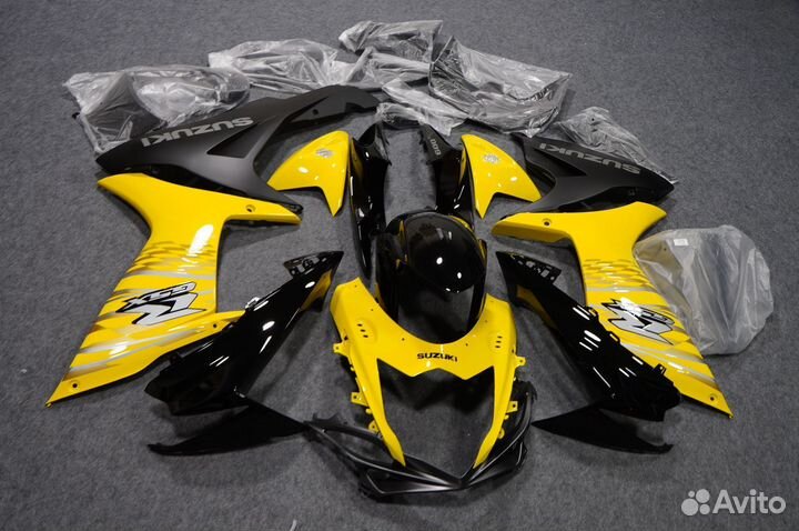 Комплект пластика на Suzuki GSX-R600/750 2011-2023