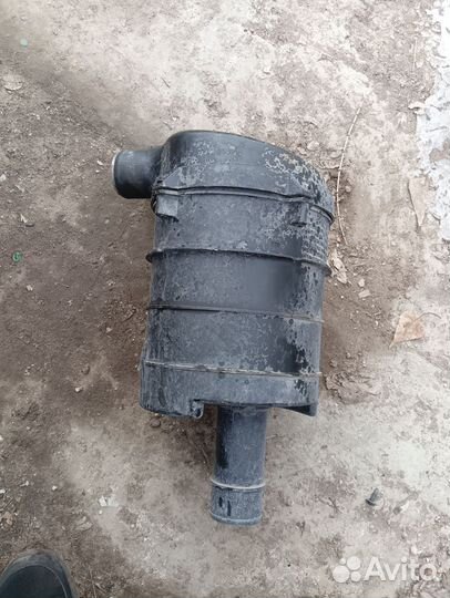 Корпус воздушного фильтра renault megane 1