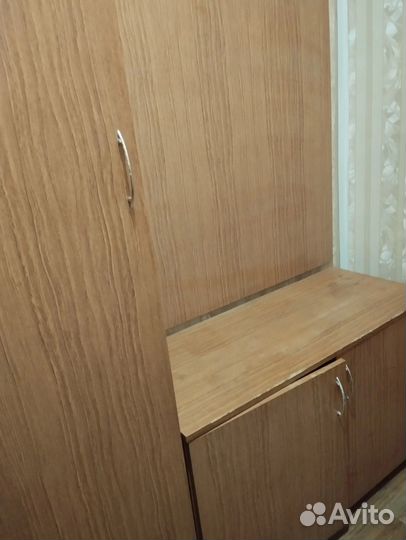 Шкаф в коридор