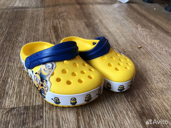 Детские шлепанцы crocs c4
