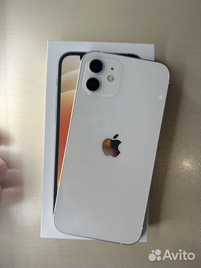iPhone 12, 64 ГБ