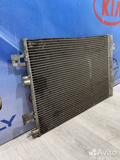 Радиатор кондиционера Renault logan