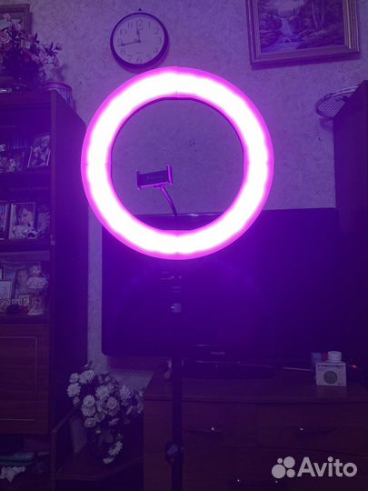 Кольцевая лампа со штативом