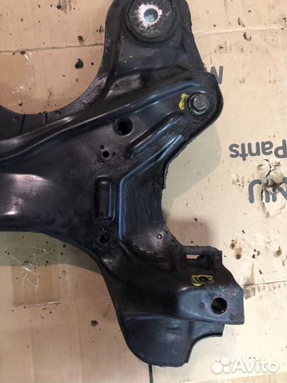 Подрамник Skoda Octavia A4