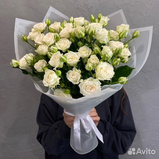 Букеты из кустовых роз