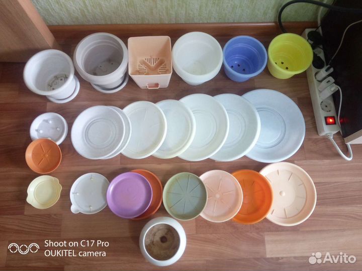 Горшки д/цветов новые и б/у одним пакетом