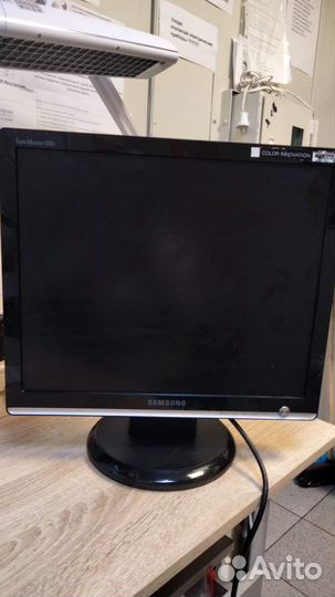 Продается монитор