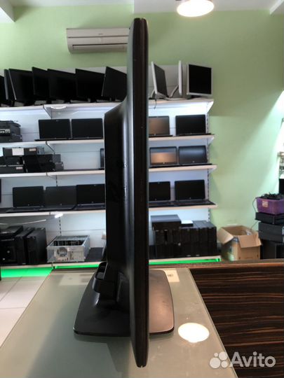 Монитор HP Full HD 22 дюйма