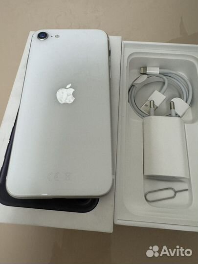 iPhone SE (2020), 64 ГБ