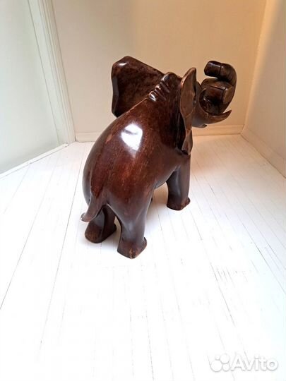 Фигурка слона из цельного красного дерева 55 см