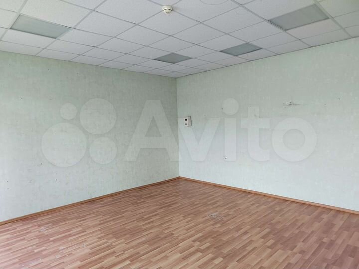 Торговая площадь, 65 м²