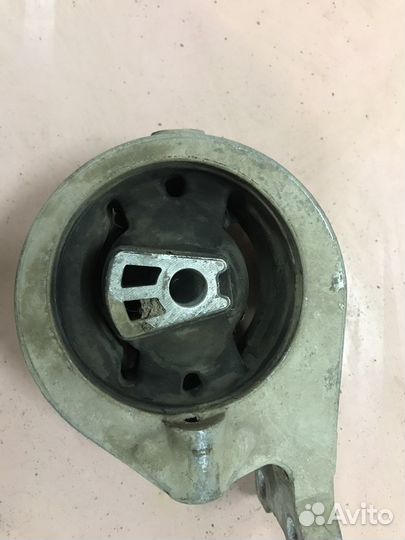 Передняя опора двигателя SsangYong new actyon