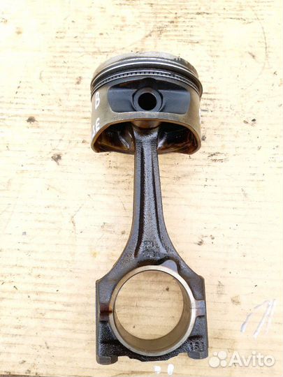 Поршень +шатун Опель Омега Б X20SE