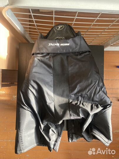 Хоккейные шорты sr ccm tacks 3092