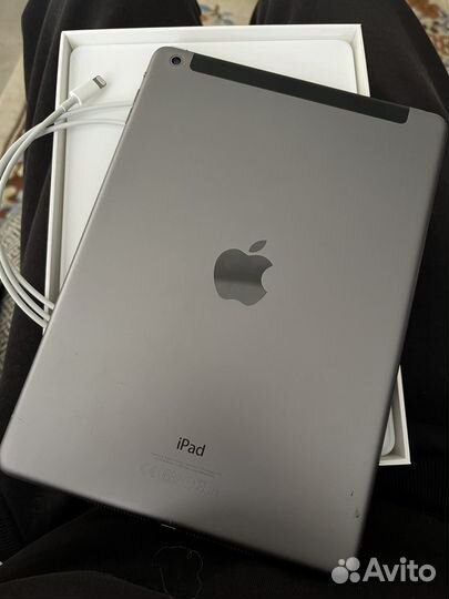 iPad Air 16GB WiFi + Cellular